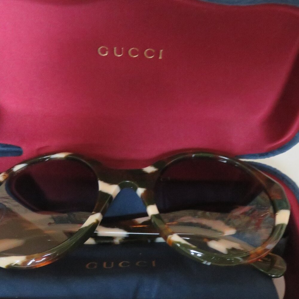 Gucci Round Frame Sunglasses